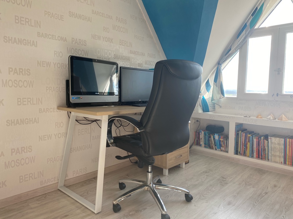 Le bureau donnant sur une vue panoramique