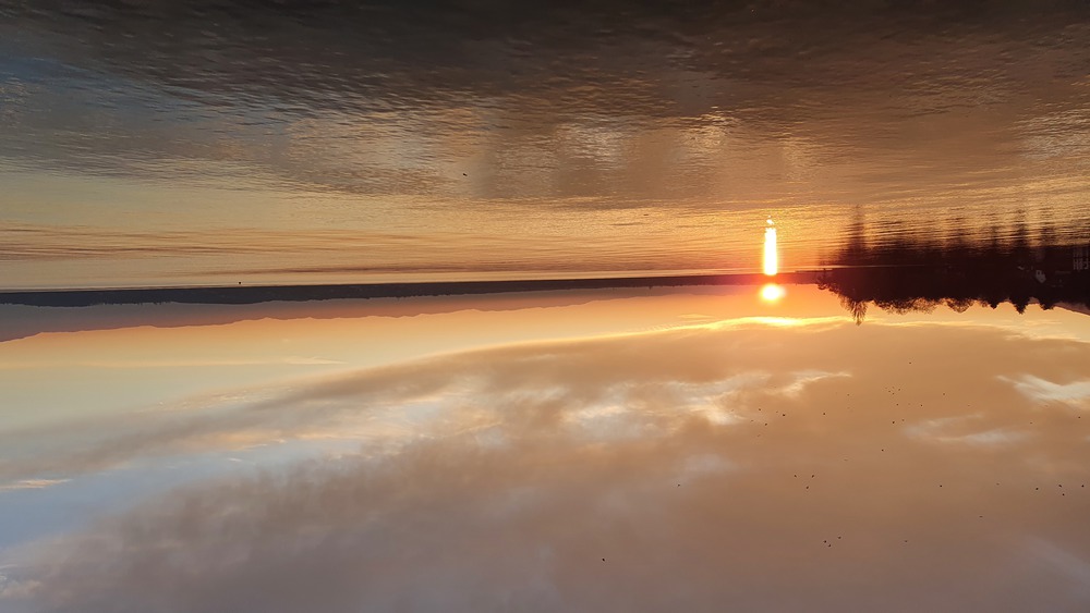 coucher de soleil sur le lac 