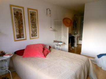 chambre parentale: lit 160 et salle d'eau