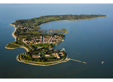Ile d'Aix à 20 mn de la maison + 15 mn par bateau 