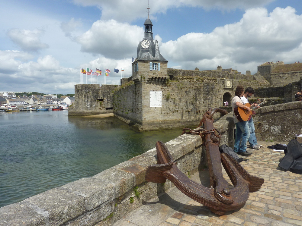 Concarneau (20 km) 