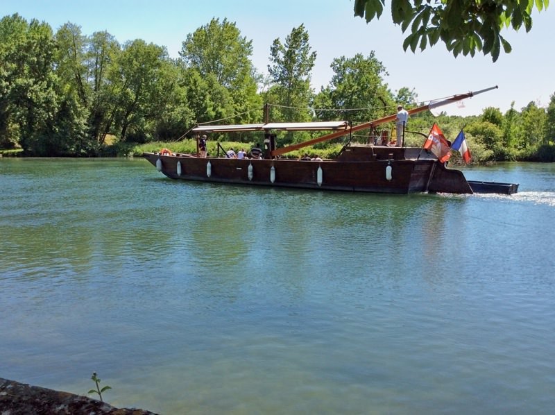 Saint Simon - ballades en gabarre sur le fleuve Charente: 0 km: vous y êtes !!