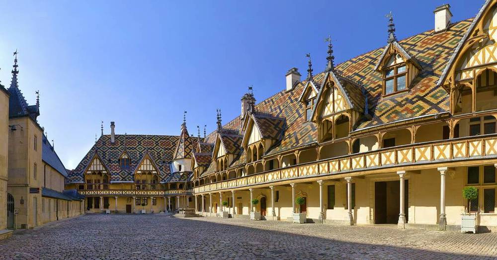 Hospices civils de Beaune 22 kms de la maison
