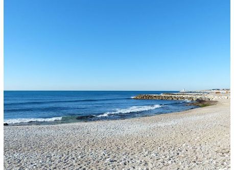 plage principale de Sausset à 500 m de la maison