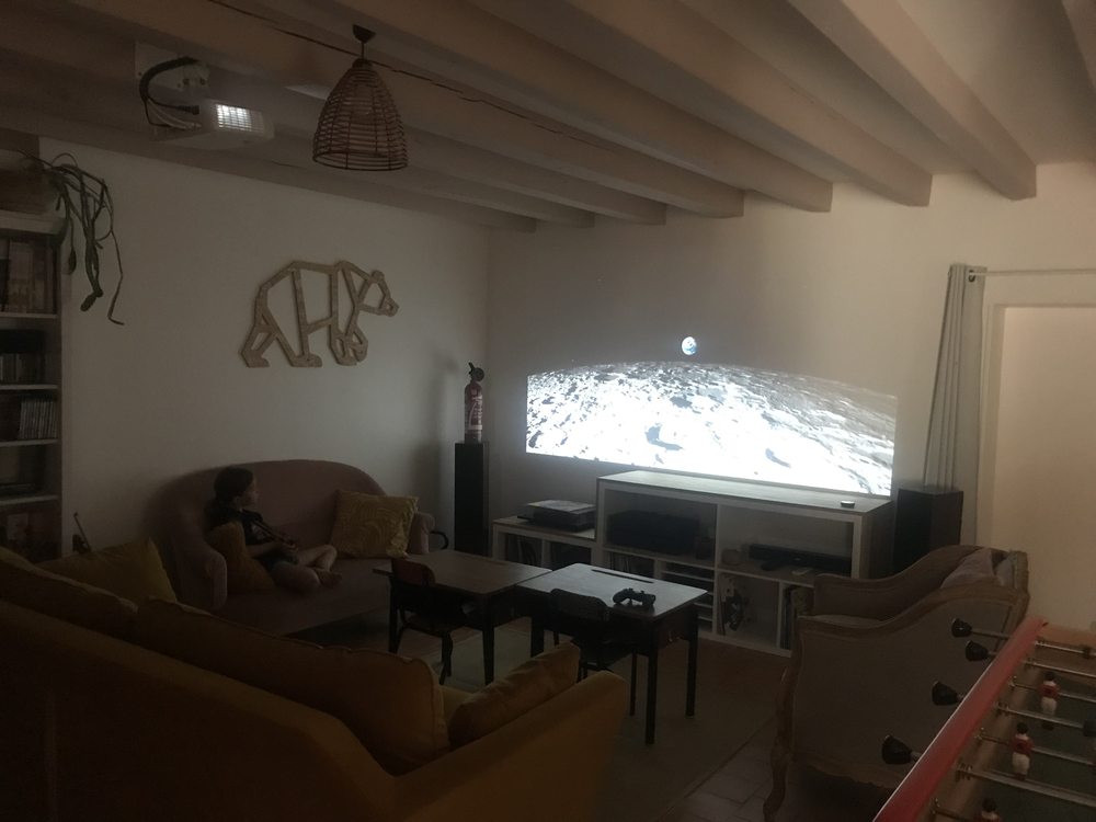 soirée film avec le vidéo projecteur