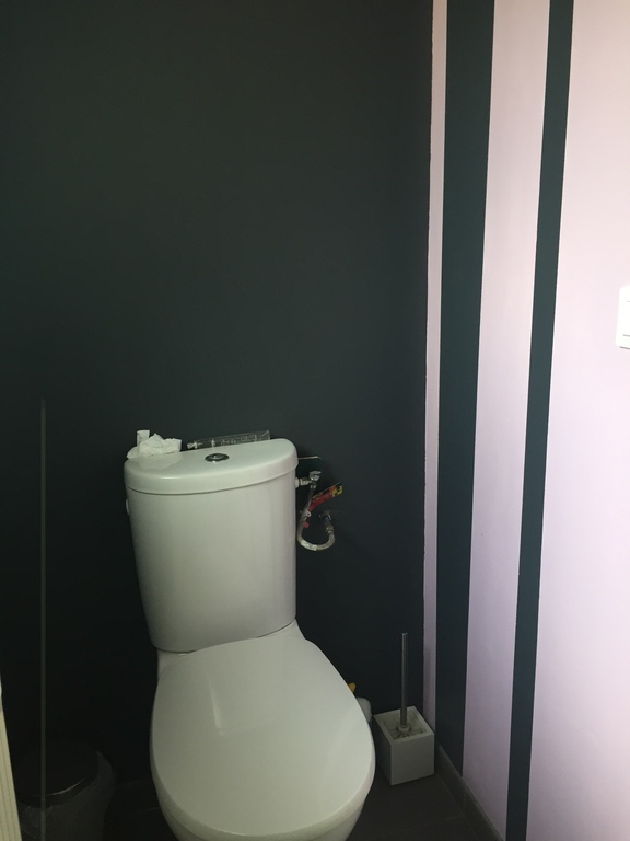 Les toilettes côté chambre des parents 