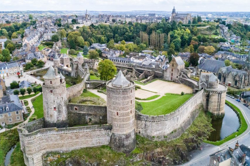château de Fougères (35 km)
