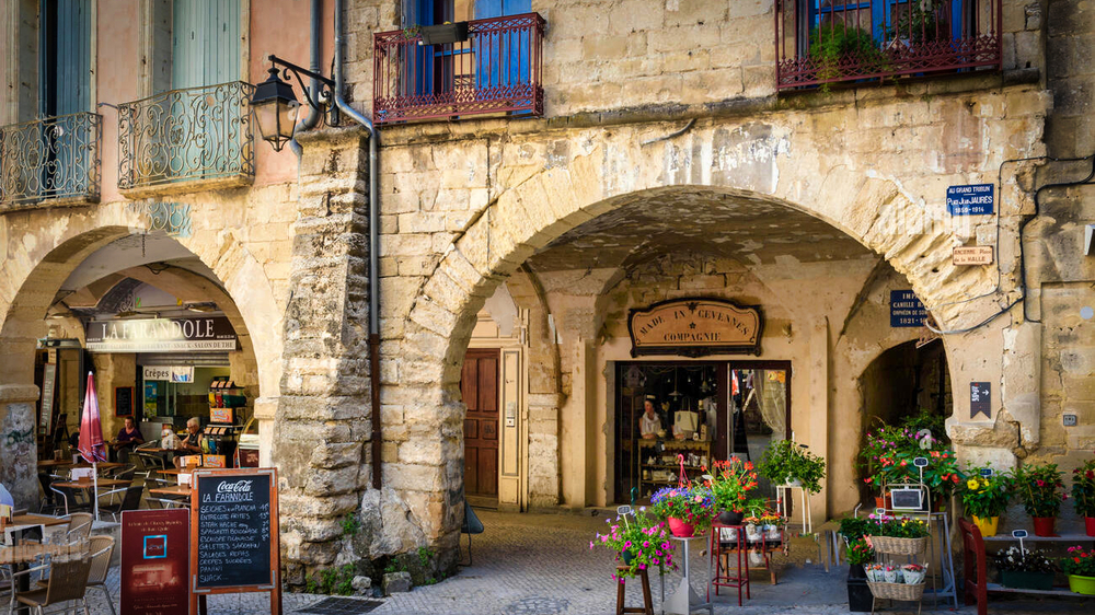 Sommières, petite cité de caractère, à 18 mn de la maison