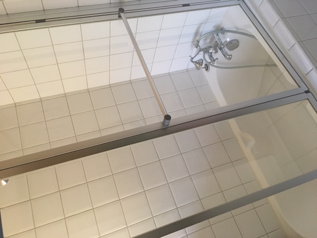 Salle de bain principale (baignoire)