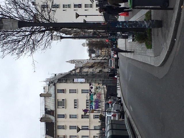 Vue en sortant de chez nous (clocher du Sacré Coeur au fond)