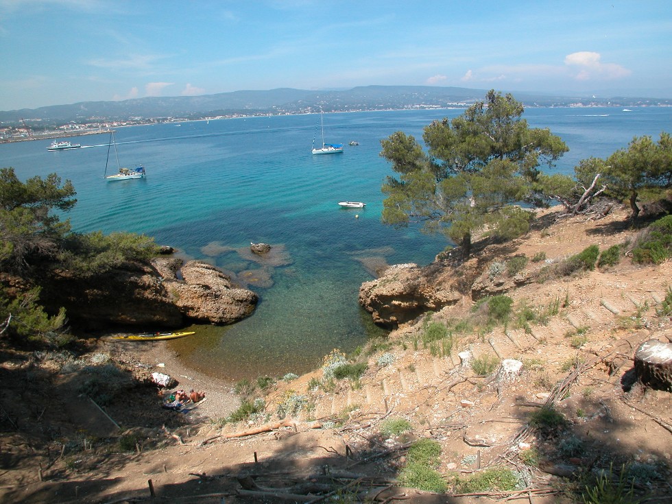 Crique de la calanque du Mugel à 20 mns à pied