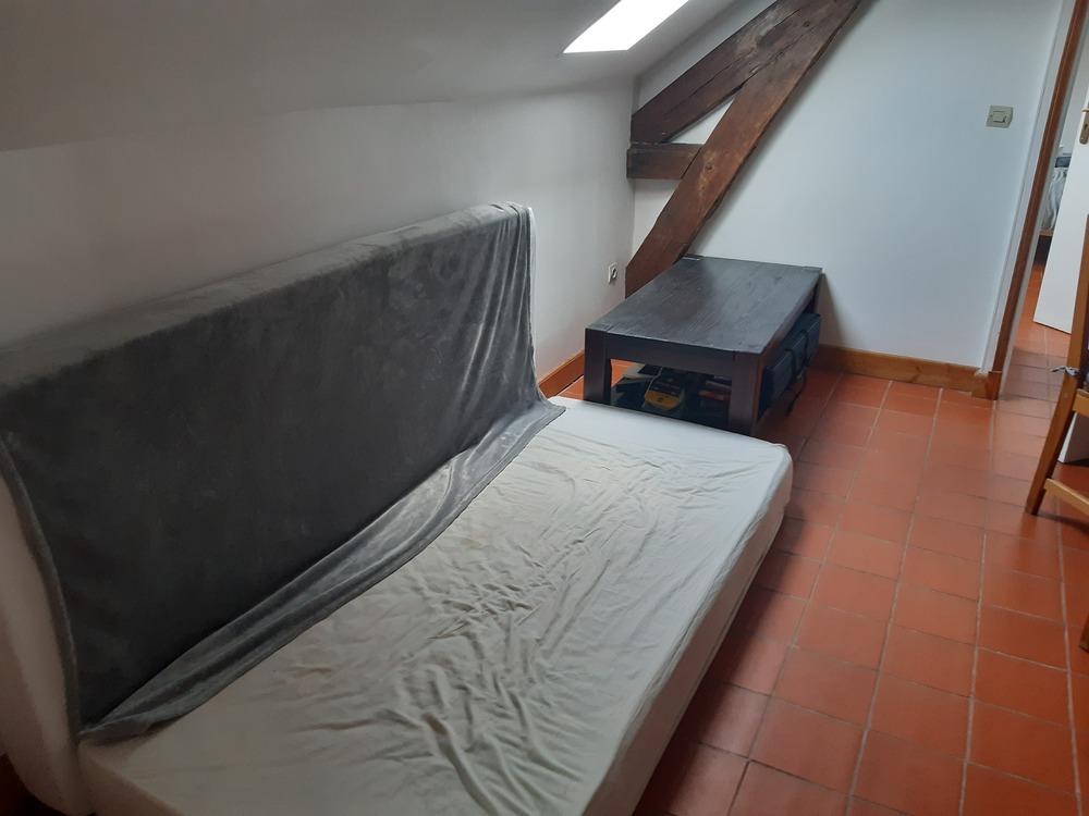 "canapé", en fait 2 matelas une place
