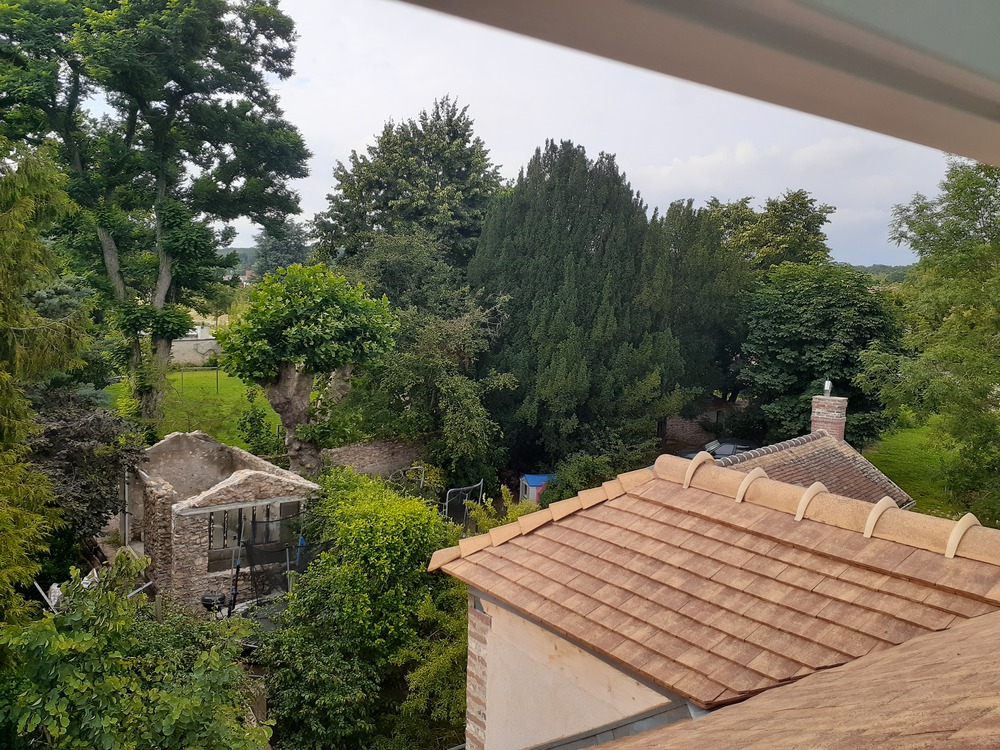 Vue de la chambre du haut sur le jardin