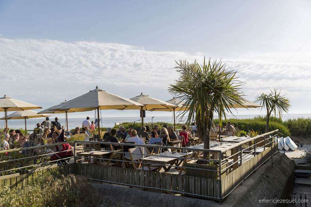 le café "la pointe" idéal au coucher du soleil